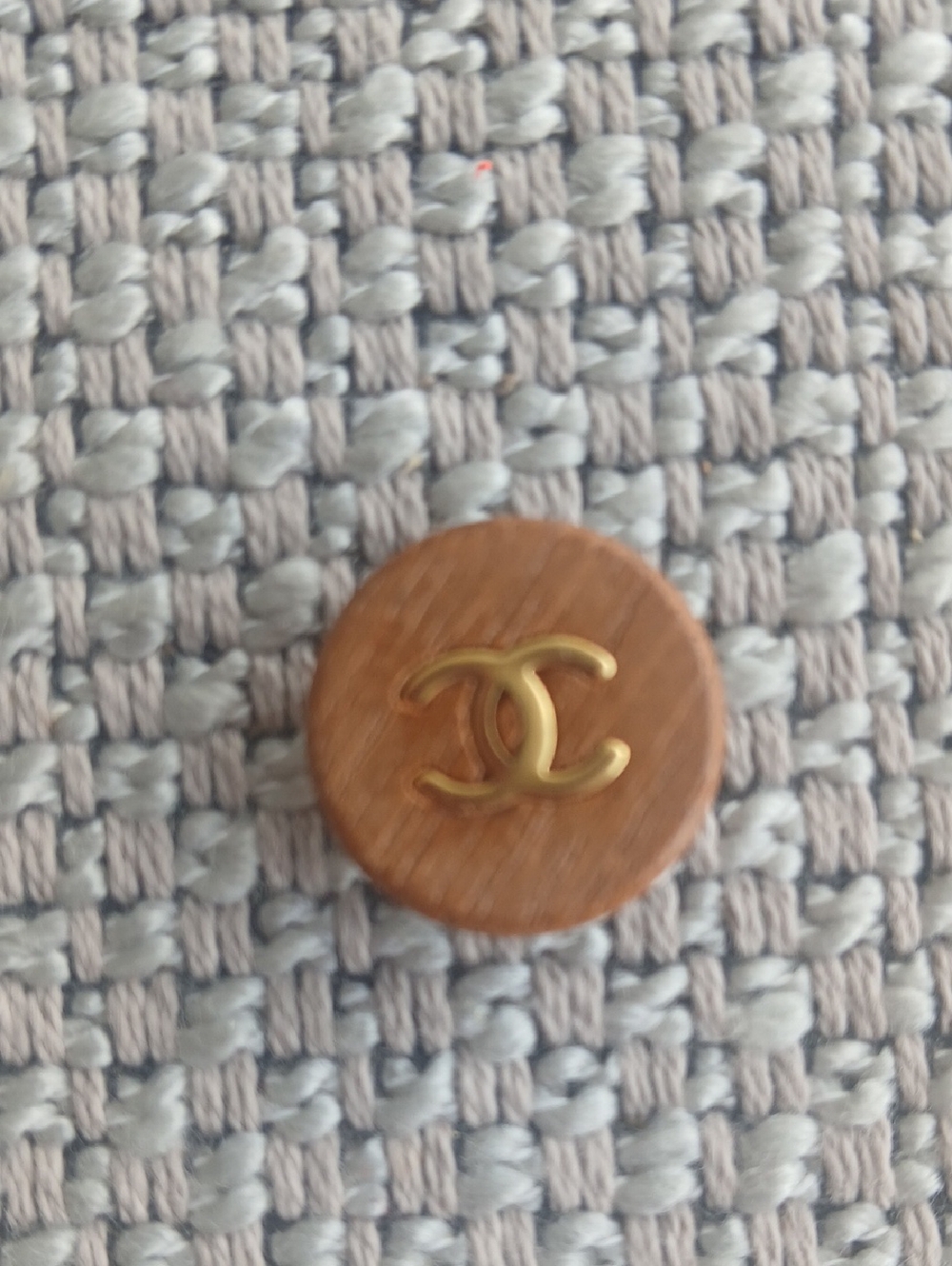 CHANEL Gold Round CC Accent Button